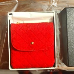 100%authentic chanel necklace pouch